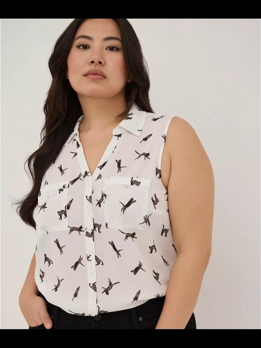 torrid White Sleeveless Cat-Print Button Front Tank